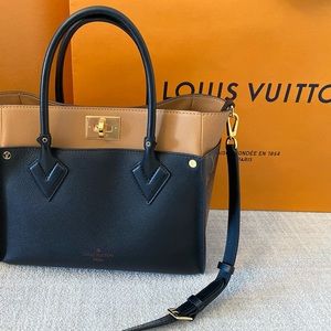 On My Side MM Noir Louis Vuitton